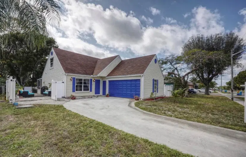Picture of 706 SW 1St Court, Boynton Beach FL 33426
