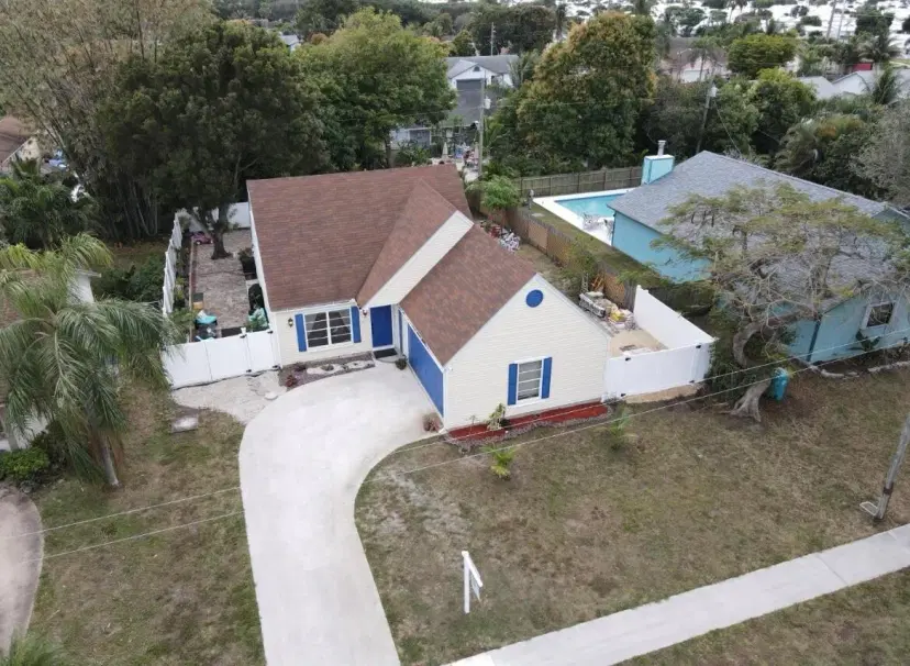 Picture of 706 SW 1St Court, Boynton Beach FL 33426
