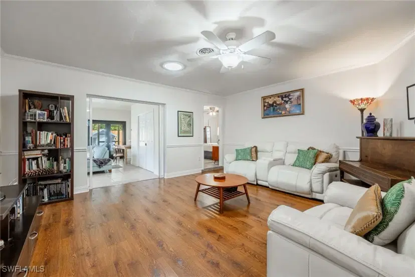 Picture of 4633 Siesta Cir, Fort Myers FL 33901