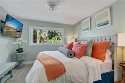 Picture of 1387 28Th Ave N, Naples, FL 34103