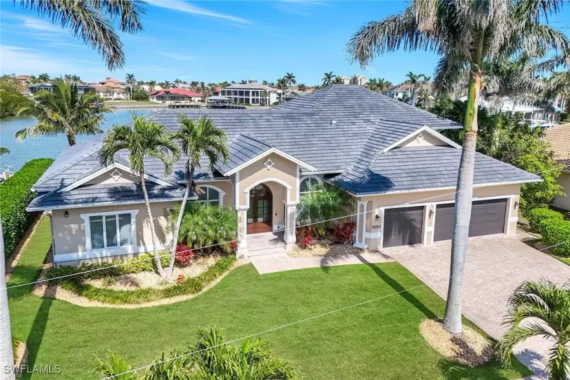 Picture of 650 Rockport Ct, Marco Island FL 34145