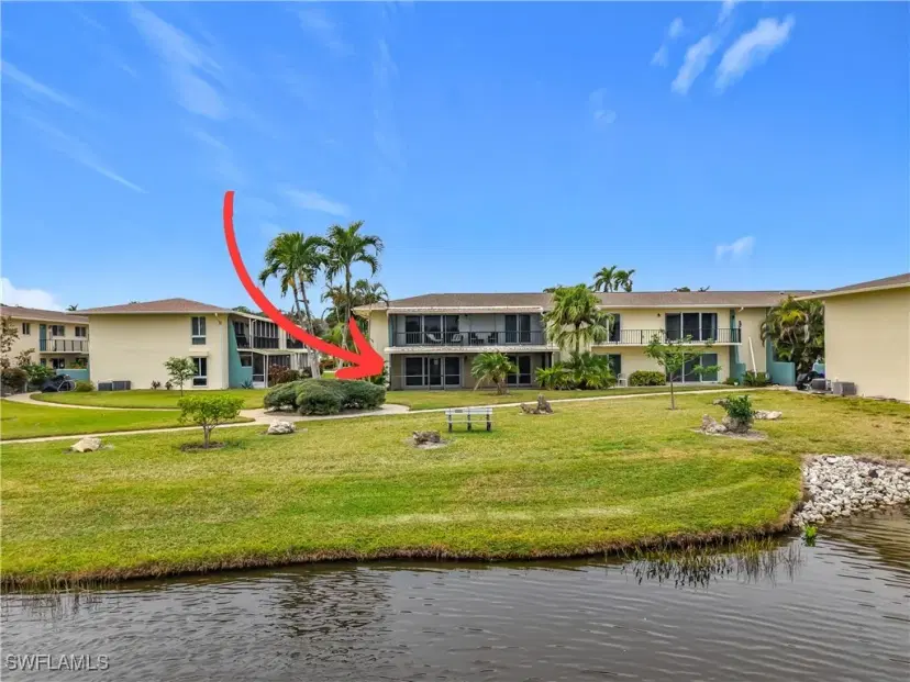 Picture of 185 Palm Dr K, Naples FL 34112