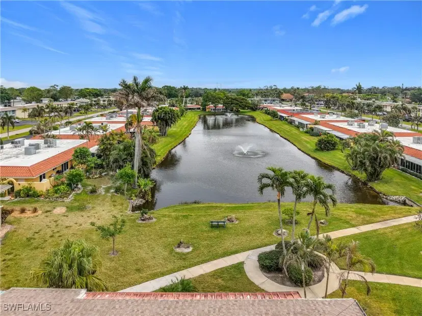 Picture of 185 Palm Dr K, Naples FL 34112