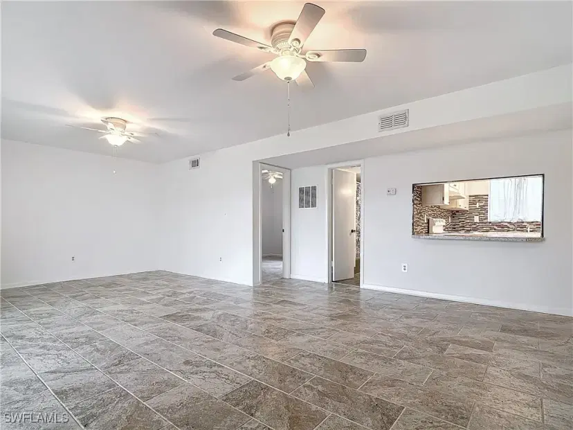Picture of 185 Palm Dr K, Naples FL 34112