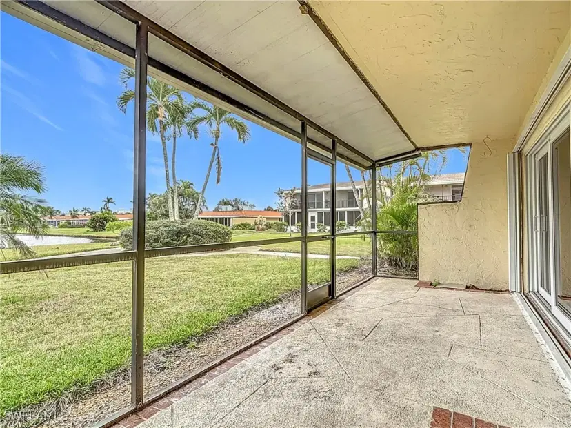 Picture of 185 Palm Dr K, Naples FL 34112
