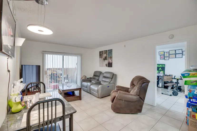 Picture of 1552 SE Royal Green Circle 102, Port St Lucie FL 34952