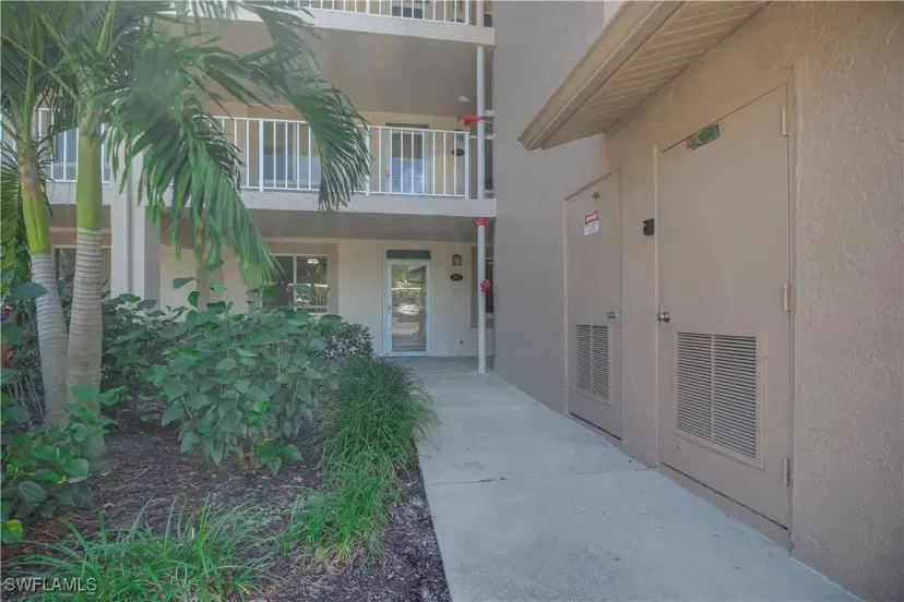Picture of 7320 Glenmoor Ln 2105, Naples FL 34104