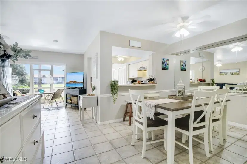 Picture of 7320 Glenmoor Ln 2105, Naples FL 34104