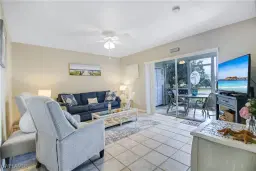 Picture of 7320 Glenmoor Ln 2105, Naples, FL 34104