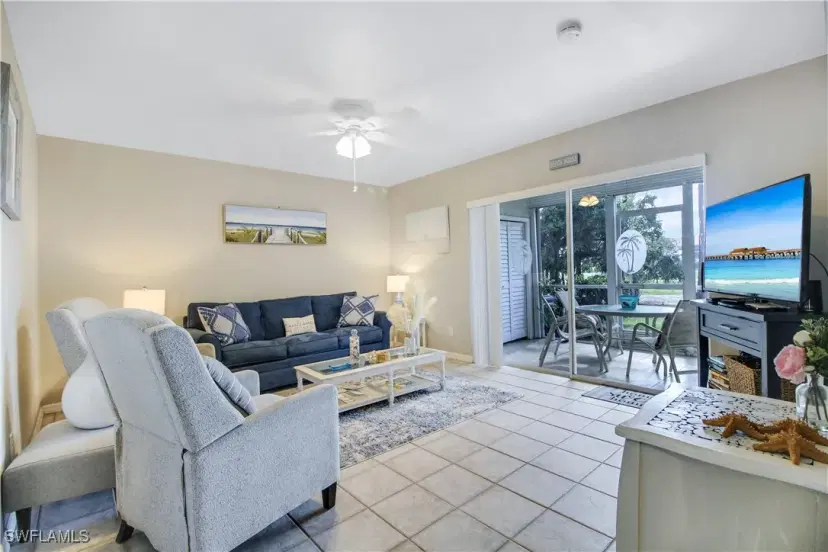 Picture of 7320 Glenmoor Ln 2105, Naples FL 34104