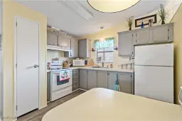 Picture of 9104 Flamingo Cir, North Fort Myers, FL 33903