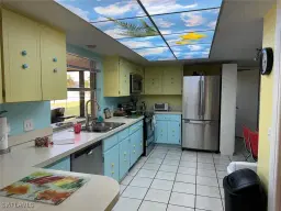 Picture of 313 SE 16Th Pl, Cape Coral, FL 33990