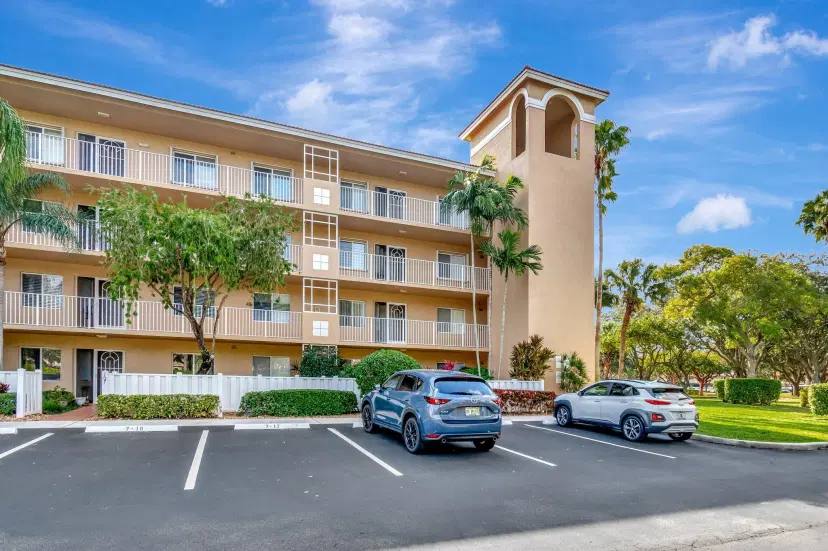 Picture of 5810 Crystal Shores Drive 408, Boynton Beach FL 33437