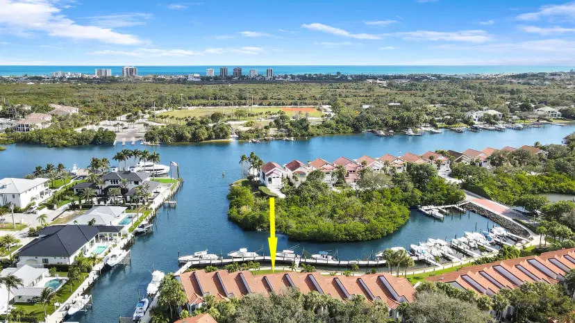 Picture of 2319 Treasure Isle Drive 50, Palm Beach Gardens FL 33410