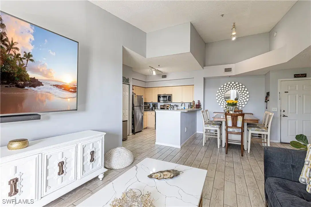 Picture of 1105 Reserve Ct 305, Naples, FL 34105