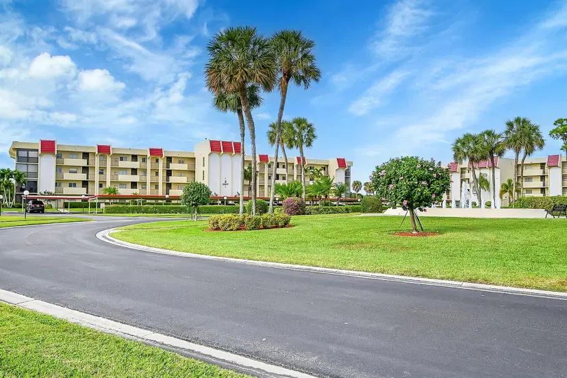 Picture of 23277 Barwood Lane 403, Boca Raton FL 33428
