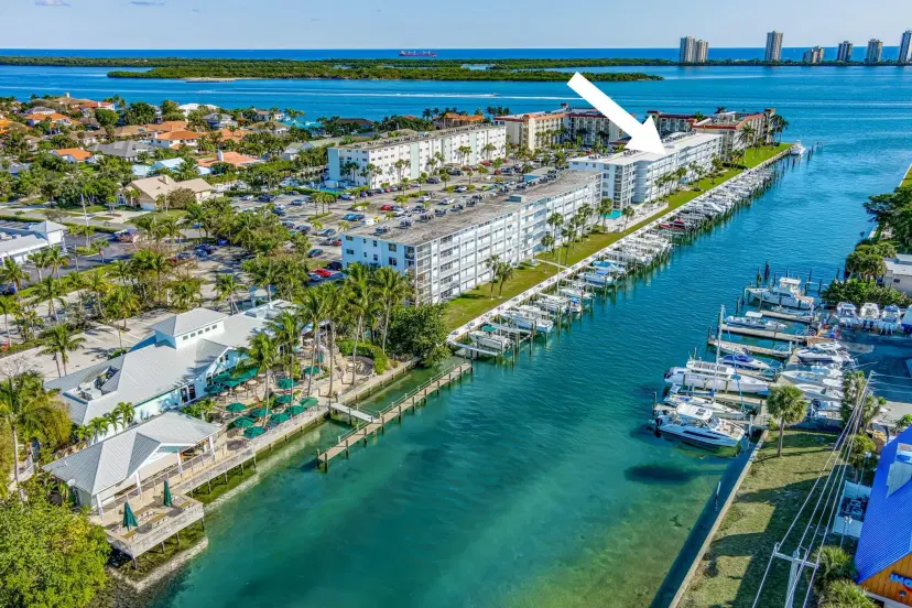 Picture of 104 Paradise Harbour 505 Boulevard 505, North Palm Beach FL 33408