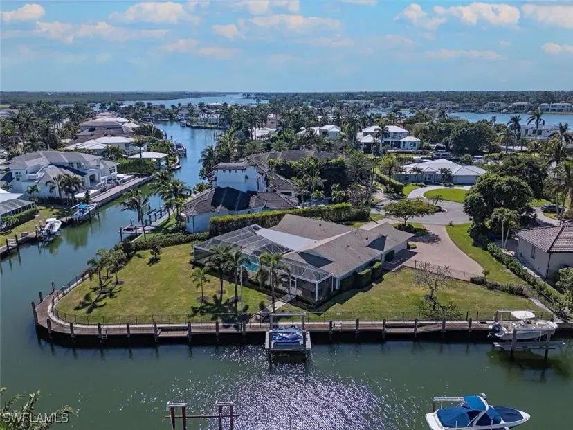 Picture of 2185 Trout Ct, Naples FL 34102