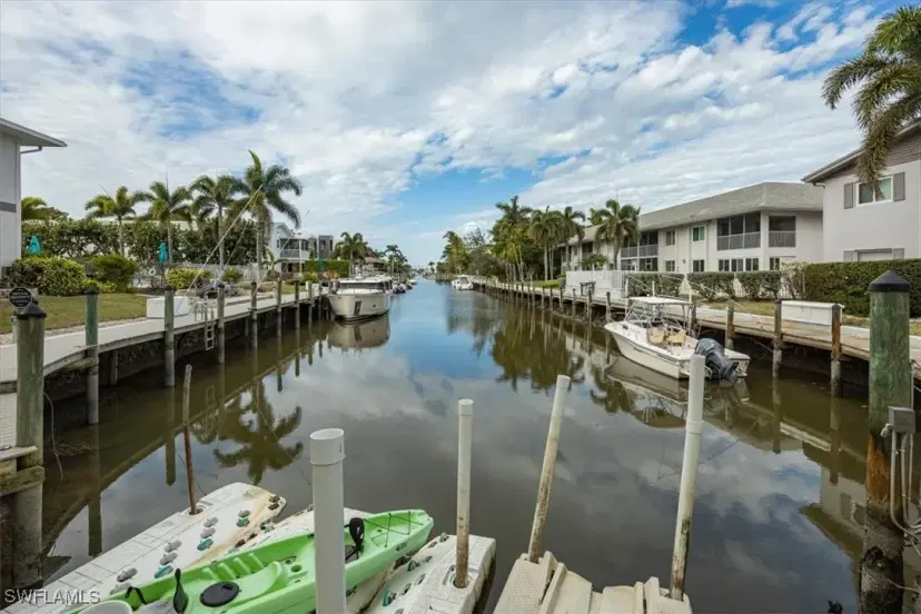Picture of 1625 Chesapeake Ave 103, Naples FL 34102