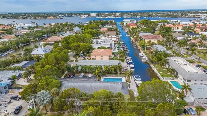 Picture of 1625 Chesapeake Ave 103, Naples FL 34102