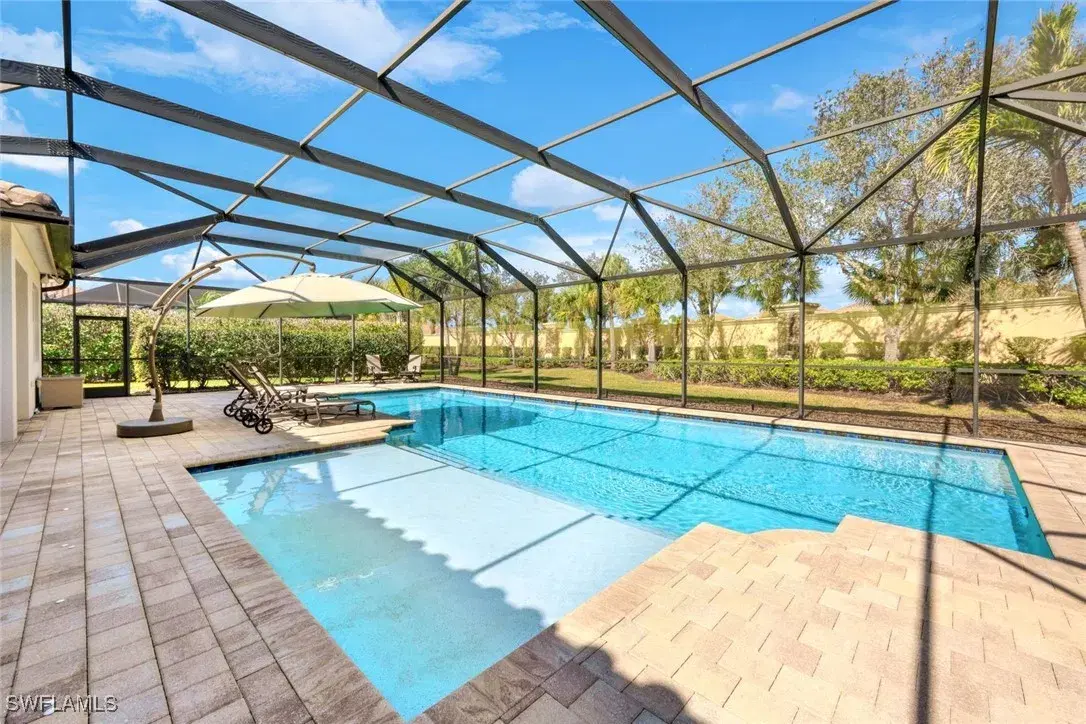Picture of 9266 Quarry Dr, Naples, FL 34120