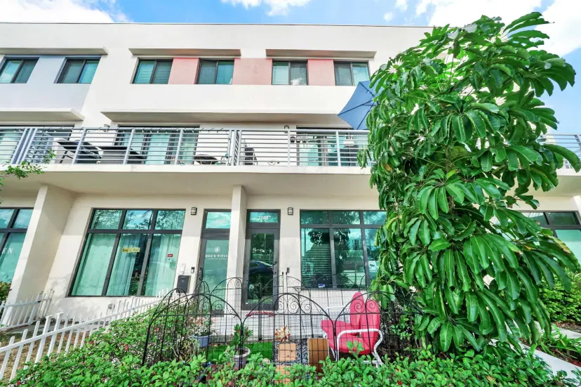 Picture of 1110 Lucerne Avenue B, Lake Worth Beach FL 33460