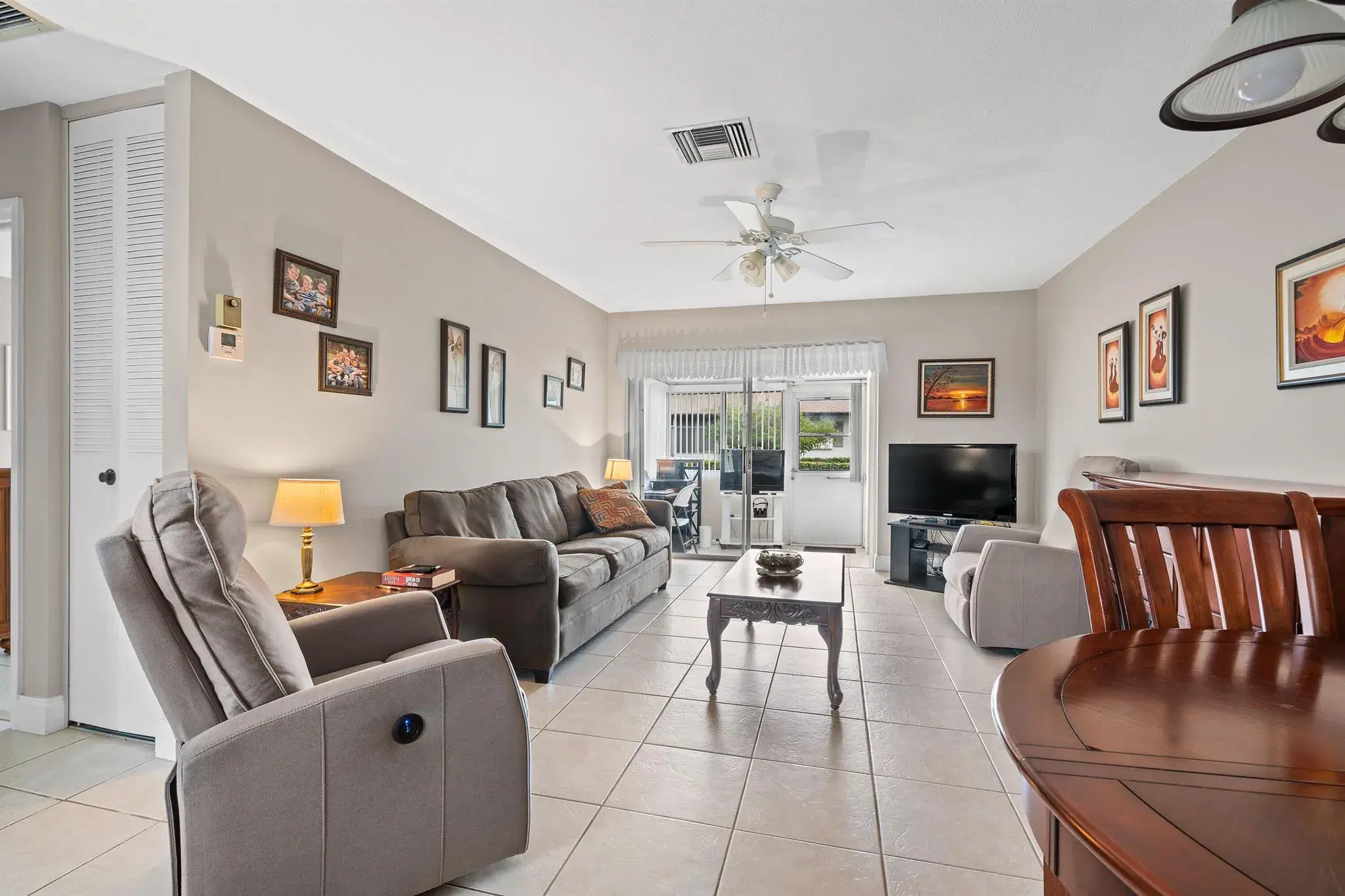 Picture of 2822 Crosley Drive W B, West Palm Beach, FL 33415