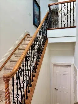 Picture of 155 Colonade Cir 1003, Naples, FL 34103
