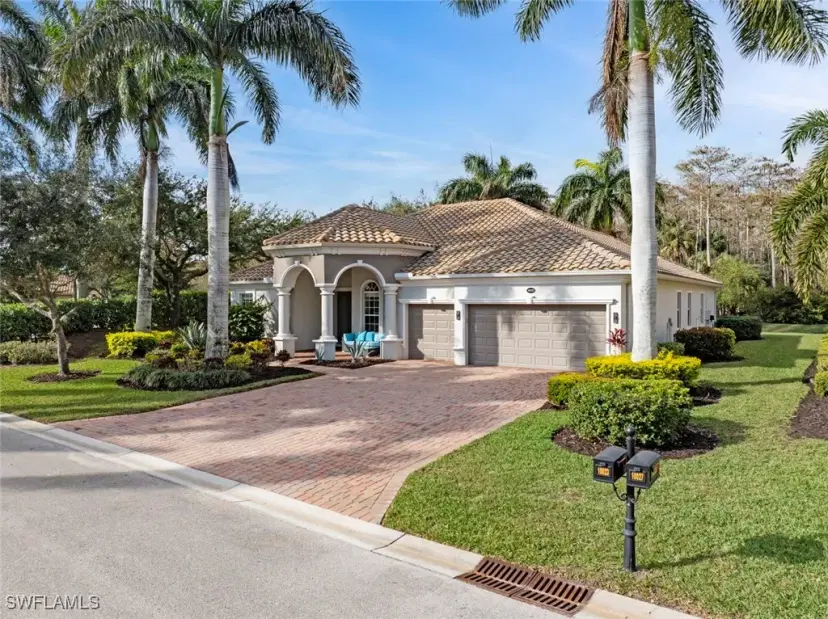 Picture of 10023 Escambia Bay Ct, Naples FL 34120