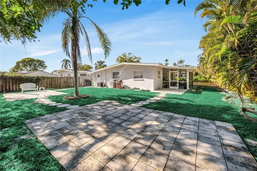 Picture of 3760 12Th St N, Naples FL 34103