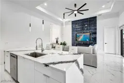 Picture of 928 NE 14Th Ave, Cape Coral, FL 33909