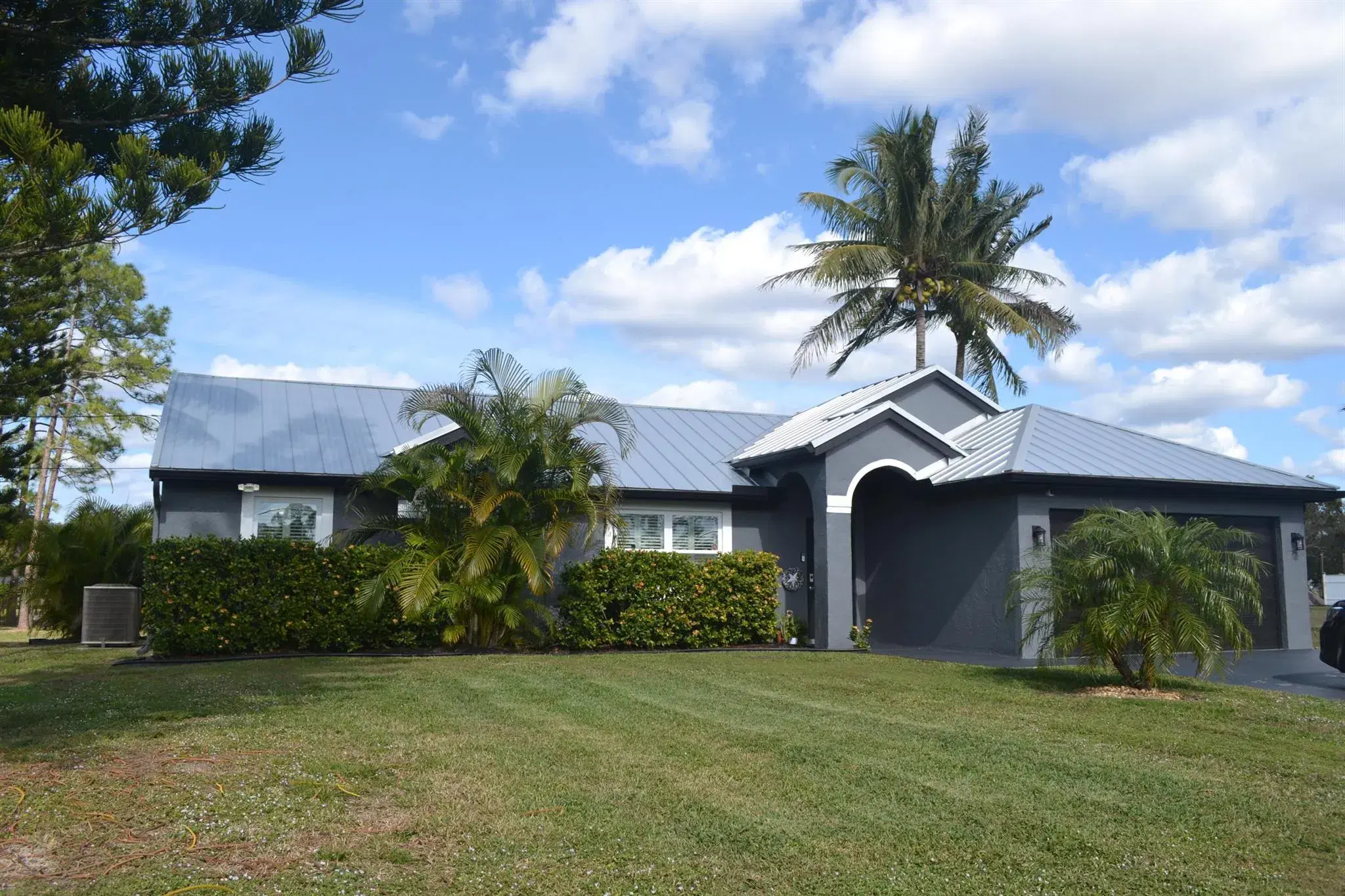 Picture of 15211 95 Th Lane N, West Palm Beach, FL 33412