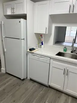 Picture of 2850 Somerset Dr 107L, Lauderdale Lakes, FL 33311