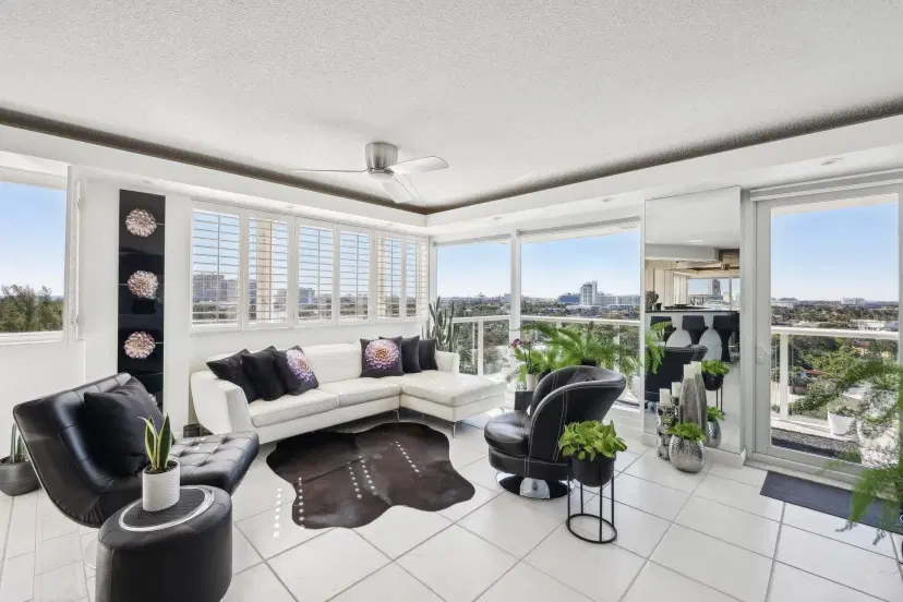 Picture of 3000 Holiday Dr 1204, Fort Lauderdale FL 33316