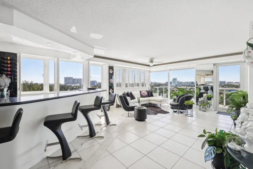 Picture of 3000 Holiday Dr 1204, Fort Lauderdale FL 33316