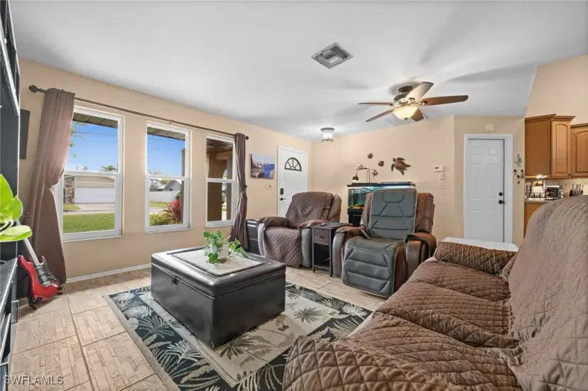 Picture of 3024 SE 5Th Pl, Cape Coral FL 33904