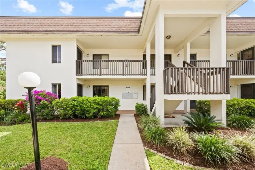 Picture of 13663 Mcgregor Village Dr 19, Fort Myers FL 33919