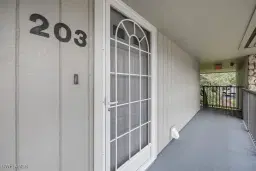 Picture of 746 Eagle Creek Dr 203, Naples, FL 34113