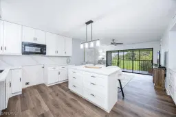 Picture of 746 Eagle Creek Dr 203, Naples, FL 34113