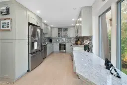 Picture of 101 Clubhouse Ln 281, Naples, FL 34105