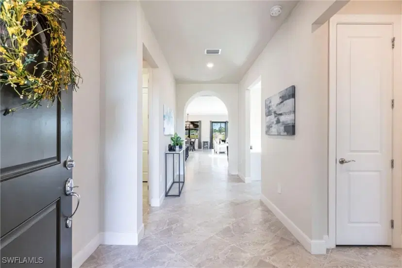 Picture of 3032 Walnut Grove Ln, Alva FL 33920