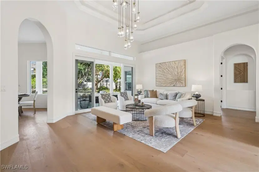 Picture of 677 5Th Ave N, Naples FL 34102