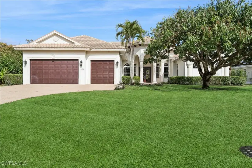 Picture of 677 5Th Ave N, Naples FL 34102