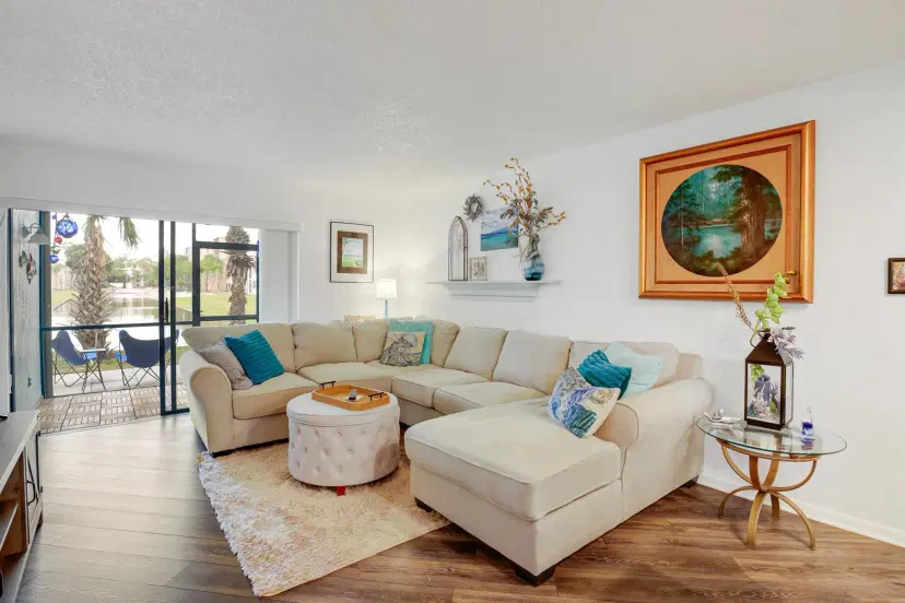 Picture of 4745 Lucerne Lakes Boulevard 101, Lake Worth FL 33467