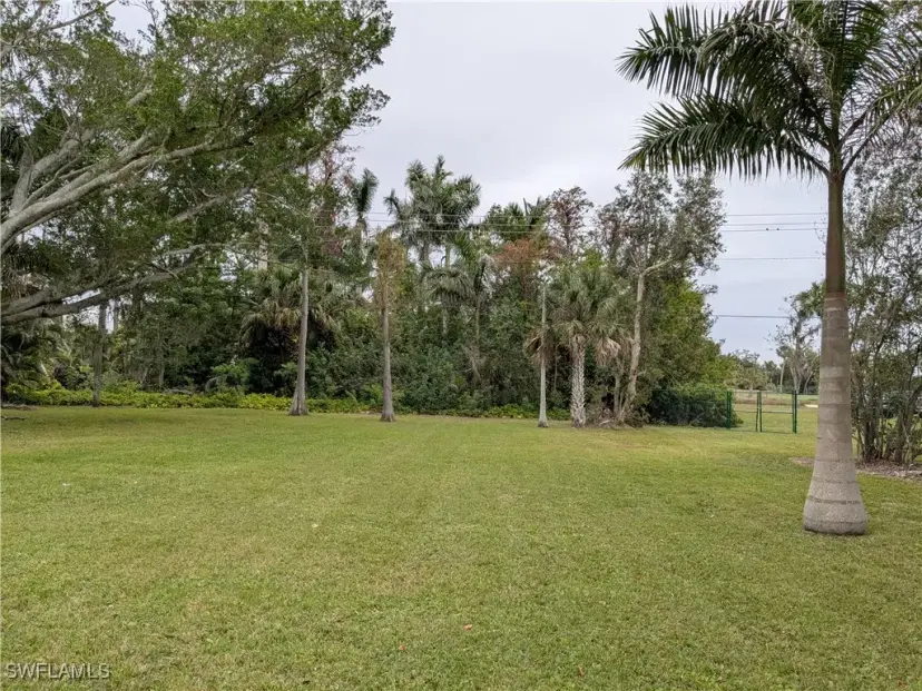 Picture of 6759 Winkler Rd, Fort Myers FL 33919