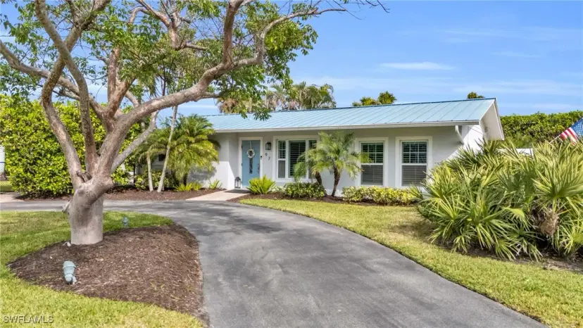 Picture of 97 1St St, Bonita Springs FL 34134