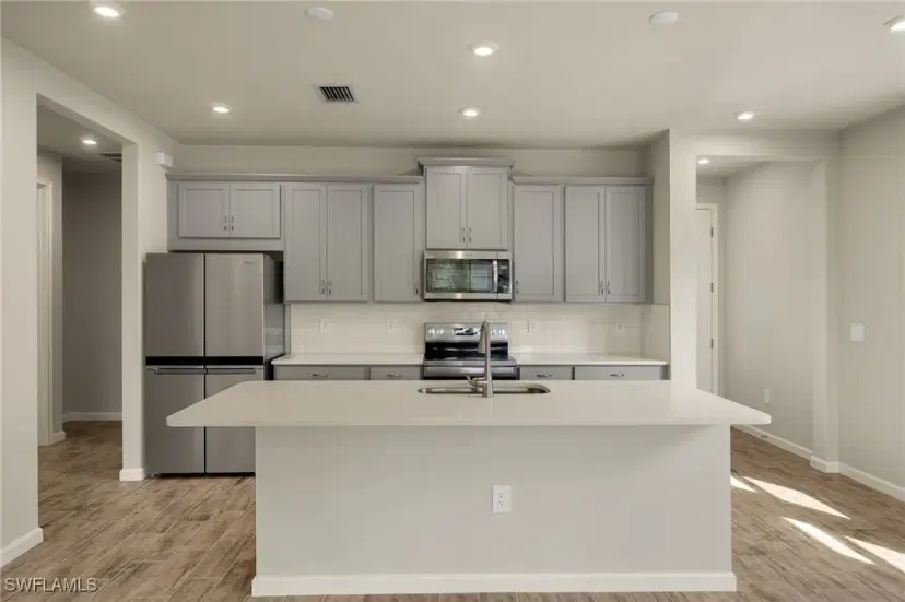Picture of 6630 Good Life St, Fort Myers FL 33966