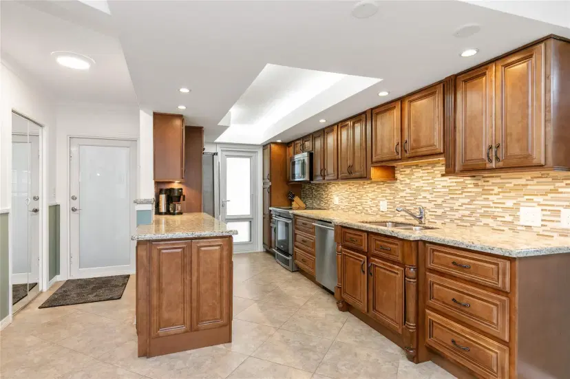 Picture of 2731 NE 14Th Street Cswy 605, Pompano Beach FL 33062