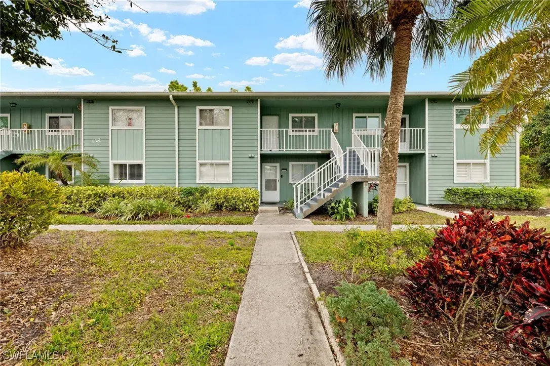 Picture of 136 Cypress Way E 507, Naples, FL 34110