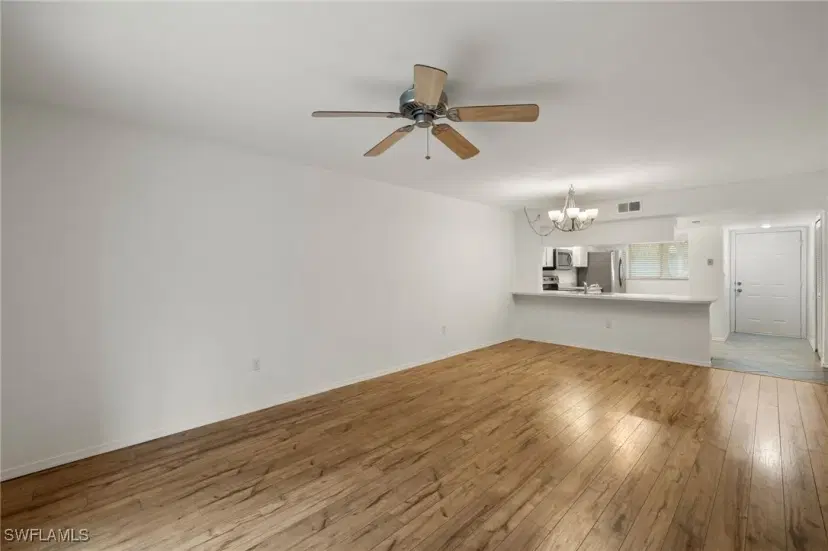 Picture of 136 Cypress Way E 507, Naples FL 34110